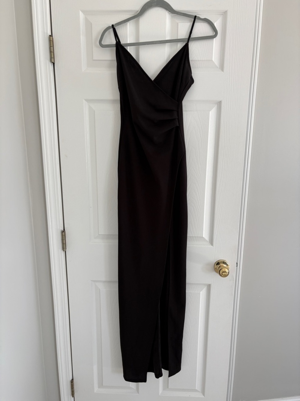 Elegant Black Spaghetti-Strap Maxi Dress